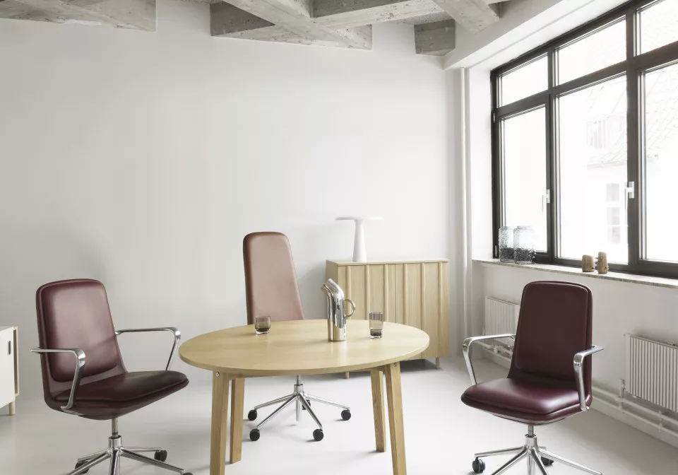 Off Chair van Normann Copenhagen 