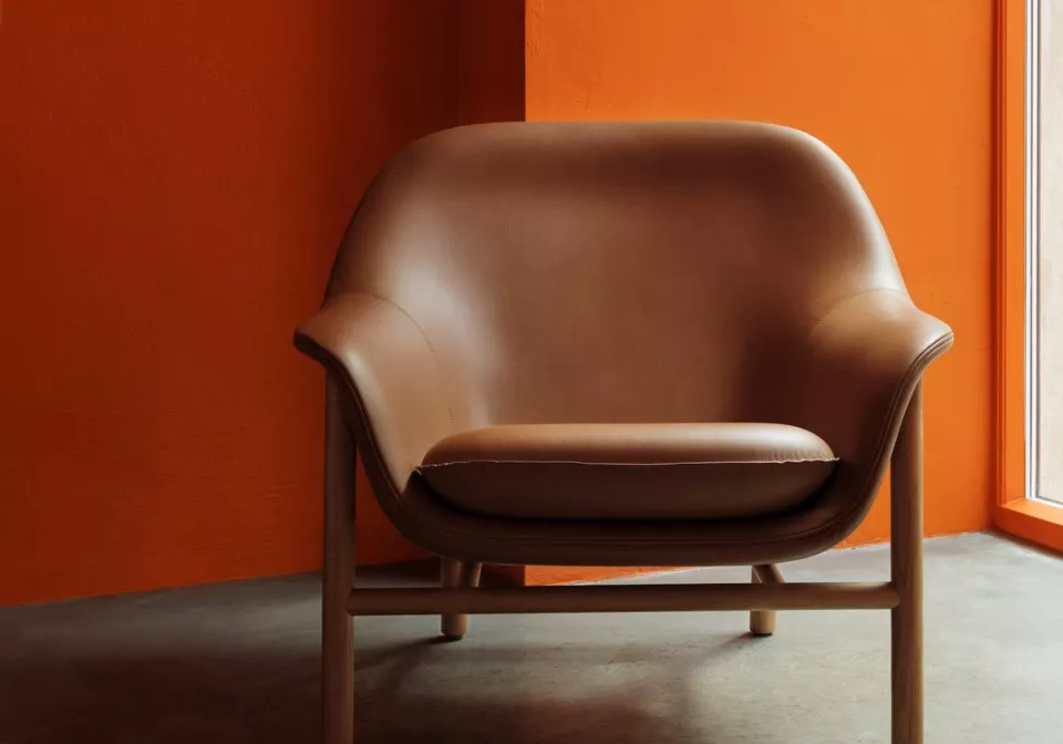 2022 Orange Edit Drape Lounge Chair Low Oak Ultra Leather Brandy 41574