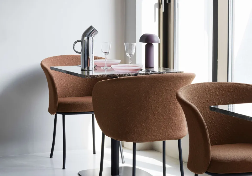 2025 Knit Armchair Brandy 02 v2