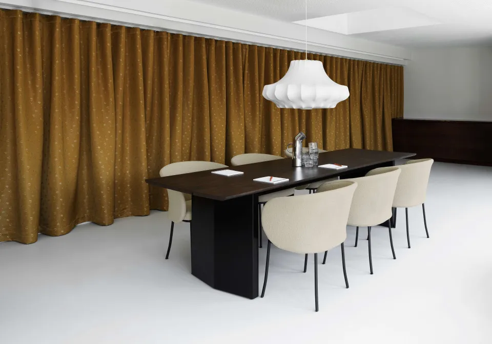 2025 Knit Armchair Sand Panel Table 90x250 Black Dark Brown Phantom Lamp Medium