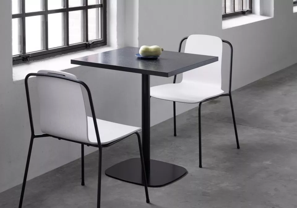 De Studio collectie van Normann Copenhagen - Studiostoel