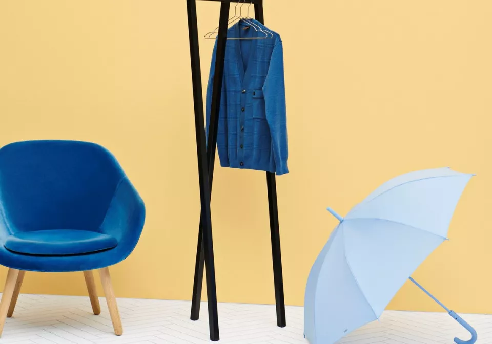 AAL 82 Loop Stand Hall Hang set of 5 Mono Umbrella v2