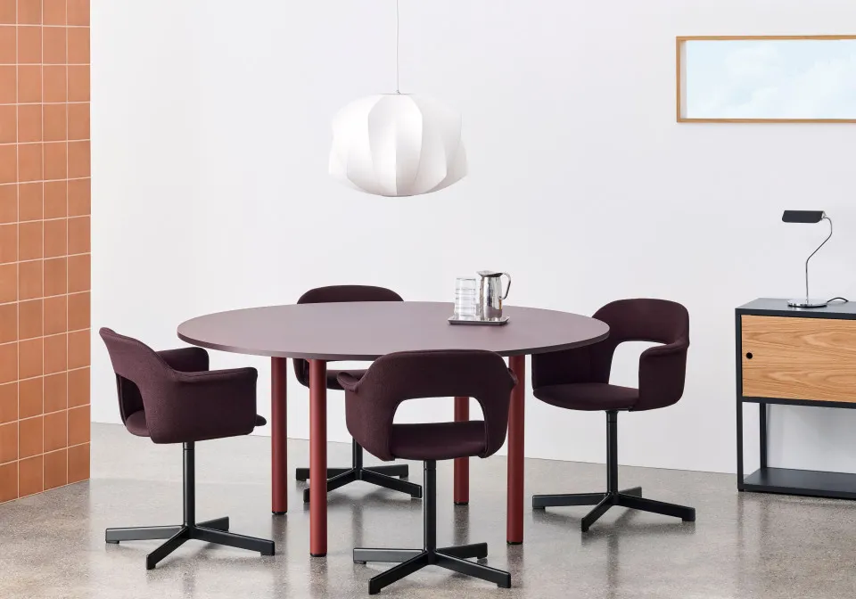 Annex Table Round barn red base burgundy tabletop Layout Armchair 234 black alu swivel base uph Vidar 0693 New Order Combination 207 charcoal (1)