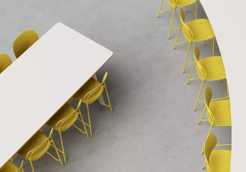 De Vorm Hale Counter Stool PS01 H 01 1