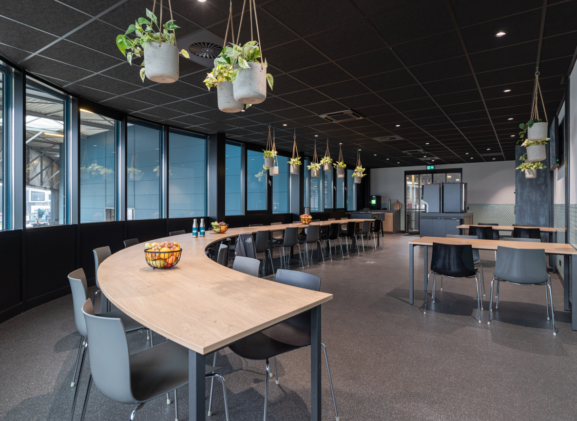 Een zakelijke kantoorinrichting | Design | Kato Projecten