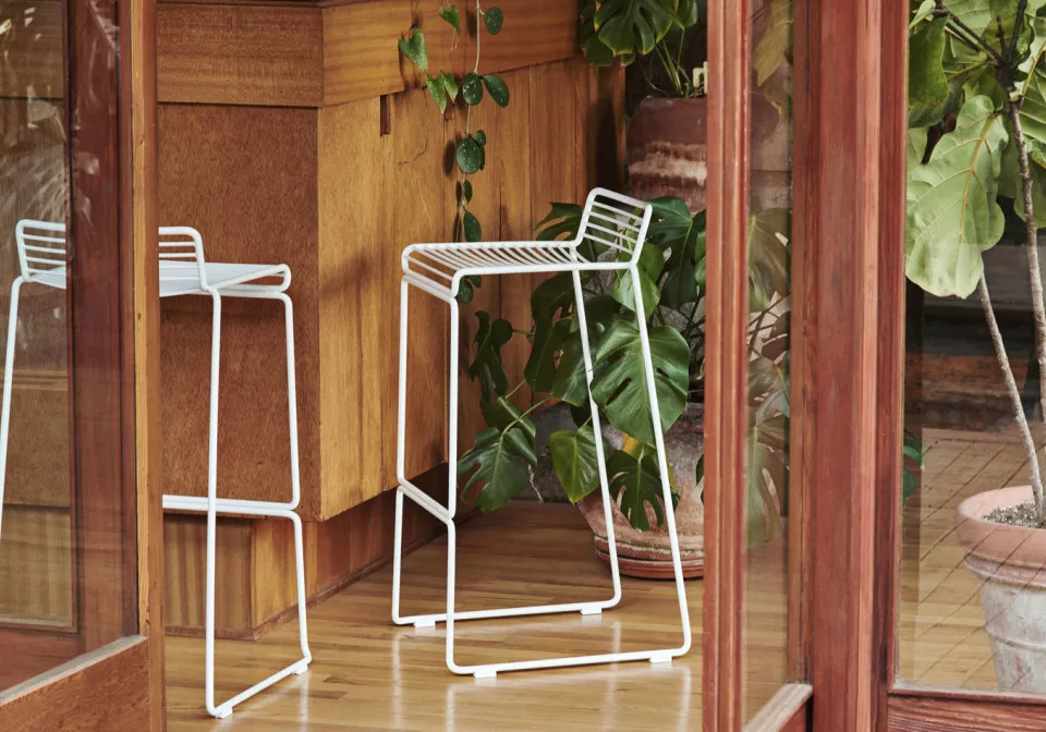 Hee Bar Stool white 01