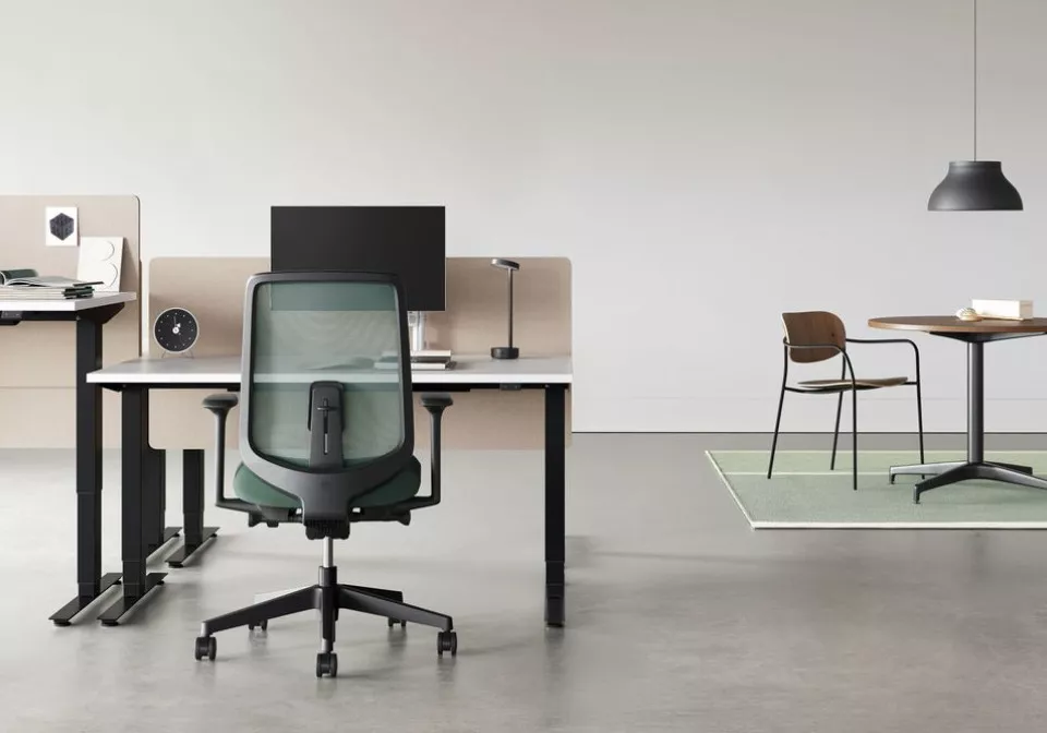 Herman Miller Verus
