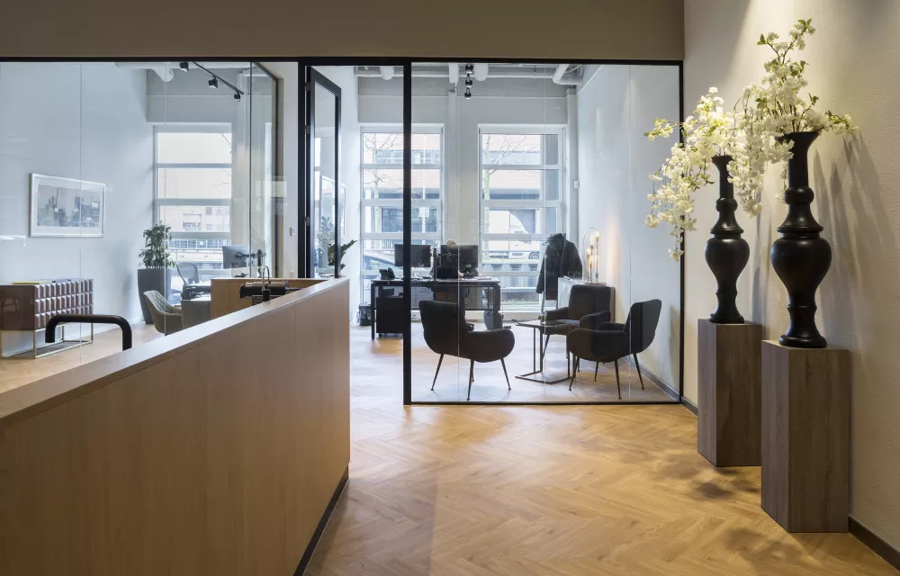 Aroundtown Amsterdam case entree Kato Projecten