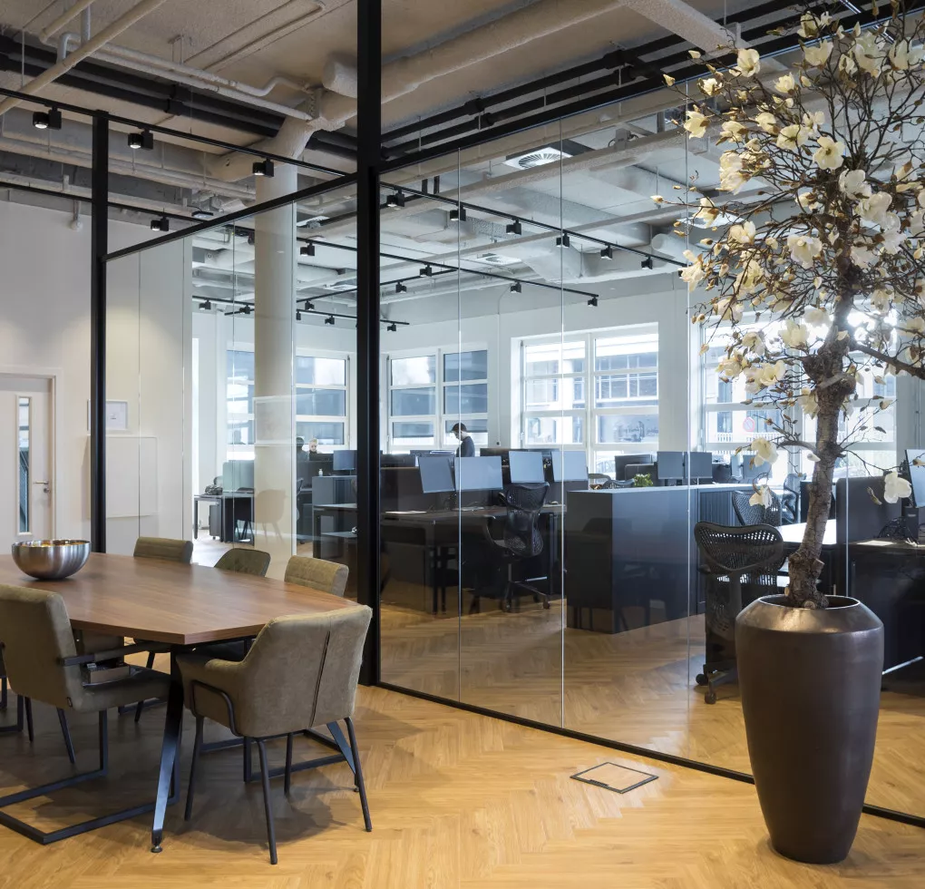 Aroundtown Amsterdam case werkplekken Kato Projecten