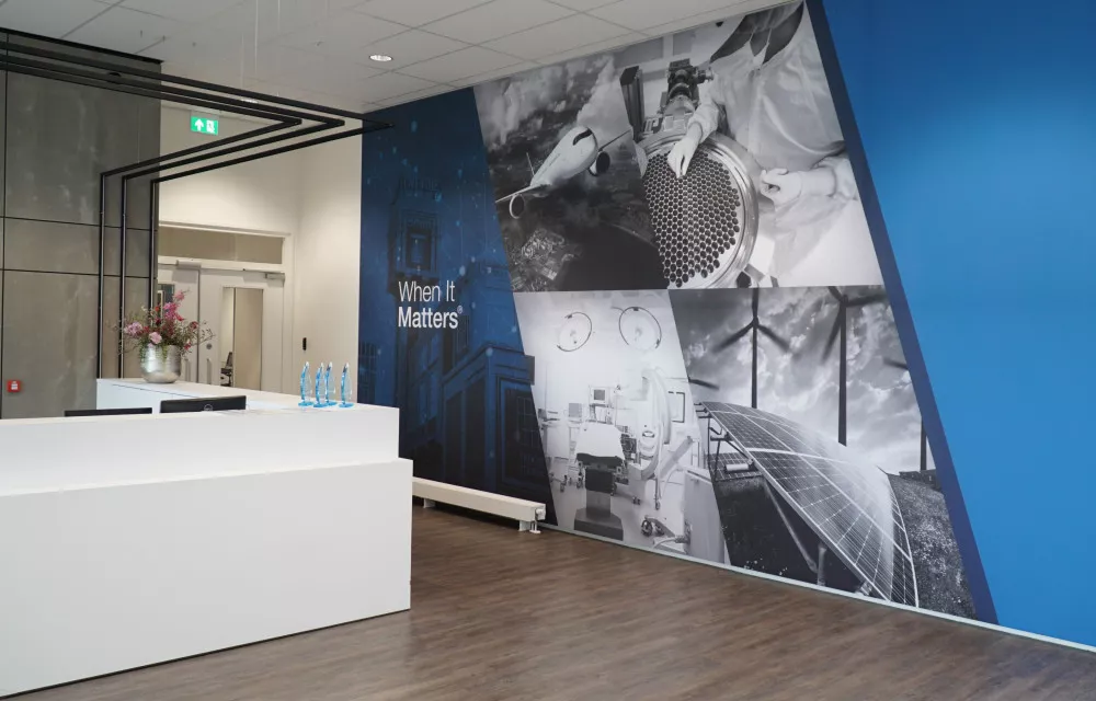 Benchmark case kato projecten muur visual
