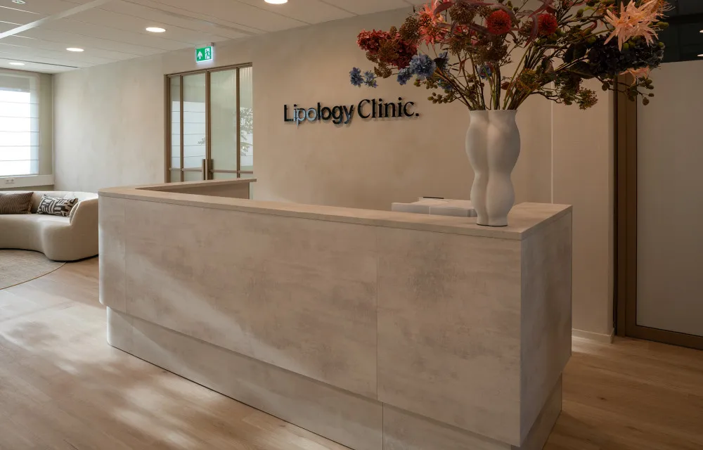 LR 20251107 LipologyClinic 0013 1