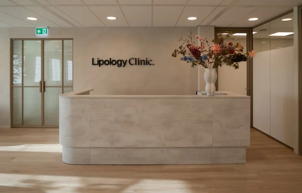 LR 20251107 LipologyClinic 0145 1