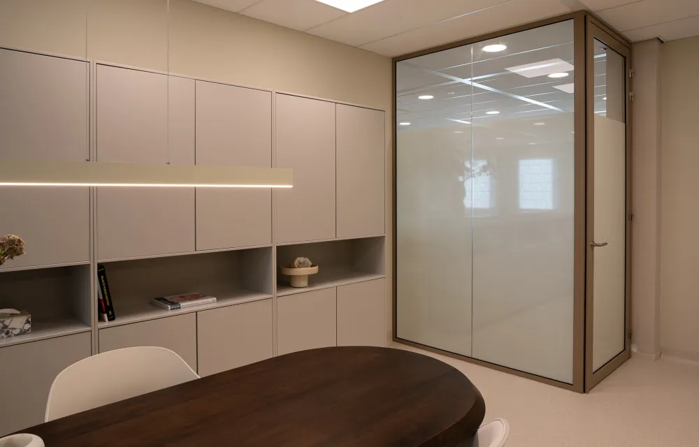 LR 20251107 LipologyClinic 0496 1