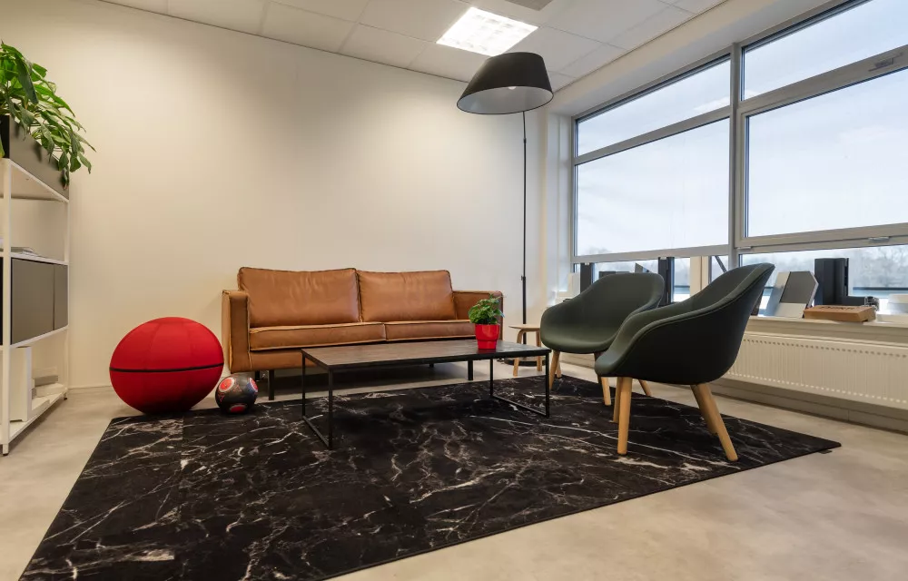 Toelevering Online Nijverdal case loungeruimte Kato Projecten
