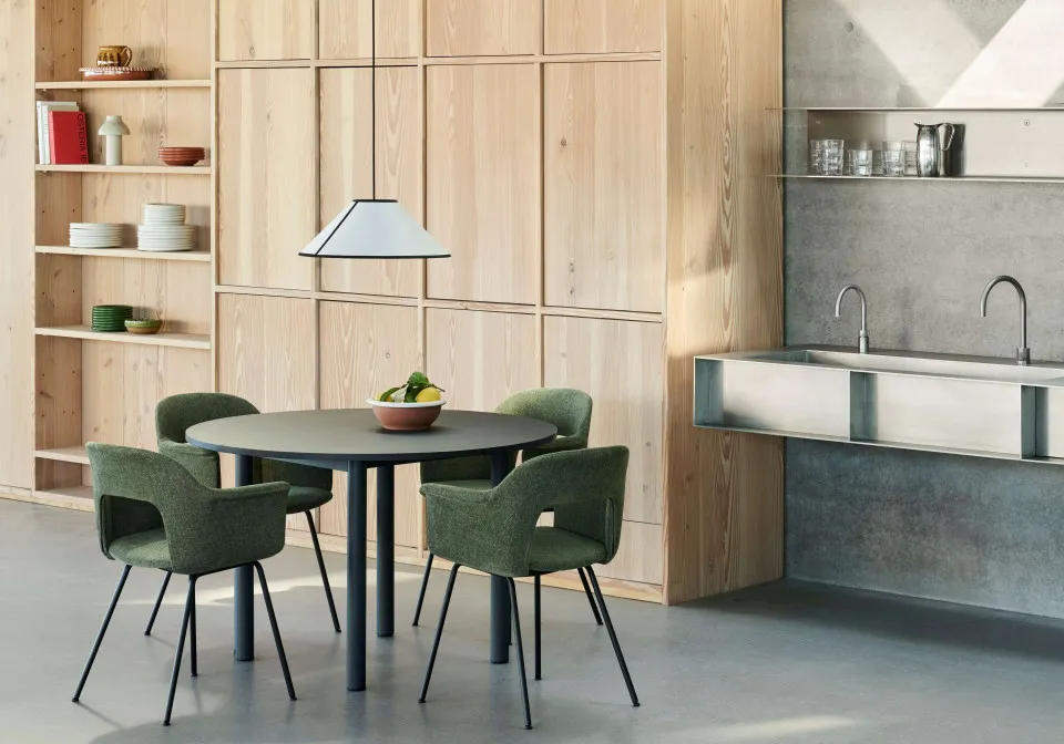 Layout Armchair 214 Overlap 11 black steel base Annex Table Round black wb lacquered oak frame dark grey linoleum tabletop Ava Cone Pendant 500 white 01