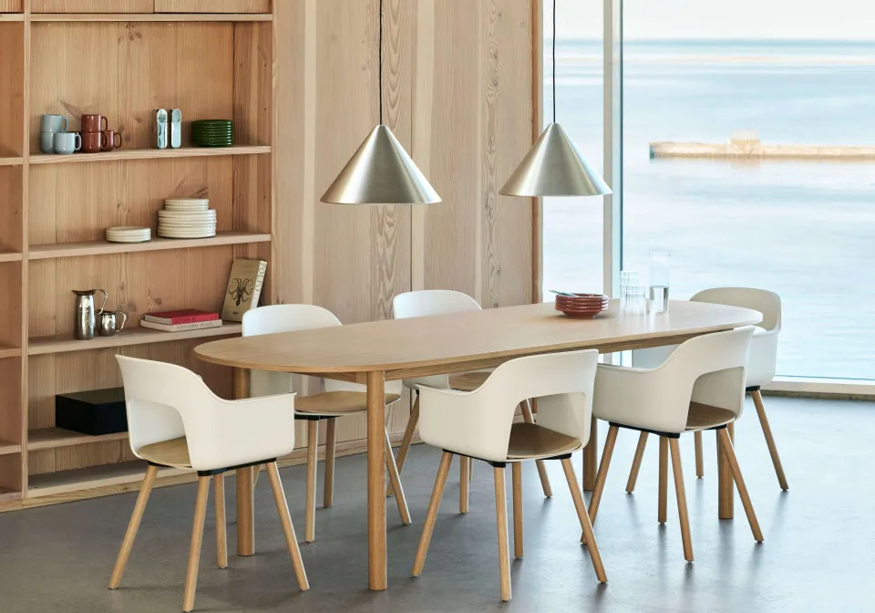 Layout Armchair 222 wb lacquered oak cream white shell wb lacquered oak base Compass Pendant 430 brushed alu Annex Table Oblong wb lacquered oak
