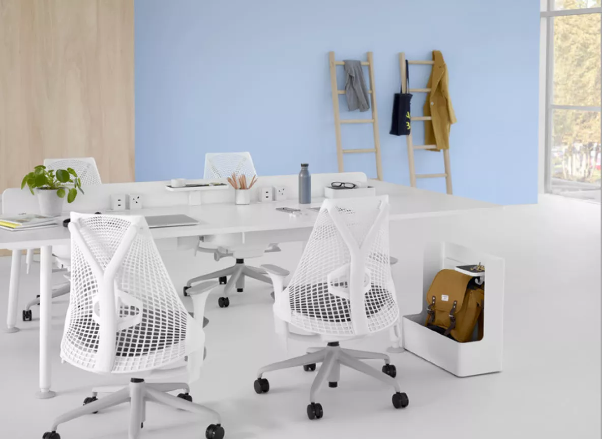 De bureaus van Herman Miller 