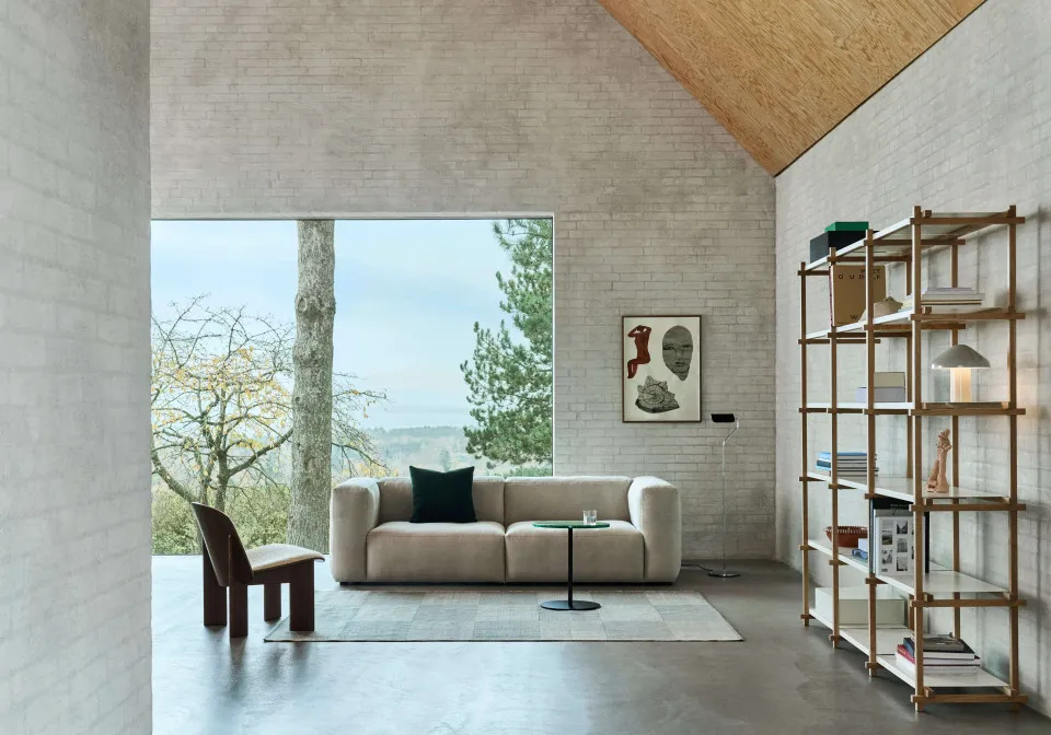 Mags Soft 25 Seater comb 1 Story 102 beige stitches Woody Shelving High 2.0 almond white shelves soaped oak frame