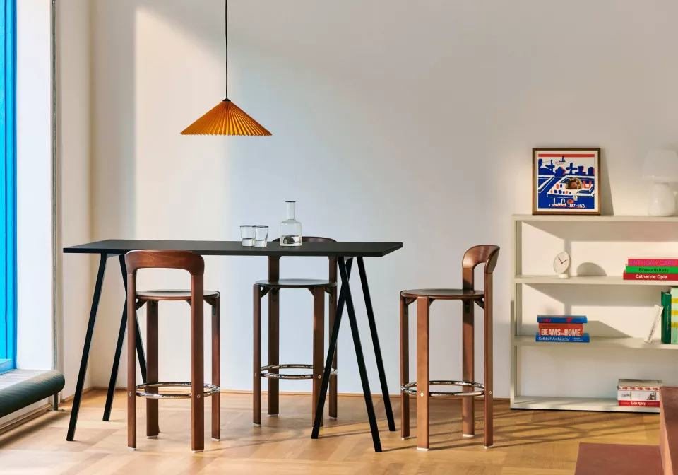 Matin Pendant 500 peach Rey Bar Stool H75 umber brown wb lacquer beech base Loop Stand High Table L160xW775xH97 black