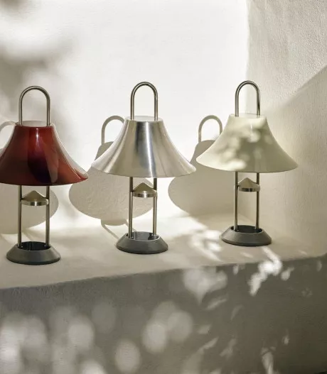 Mousqueton Lamp iron red brushed stainless steel oyster white
