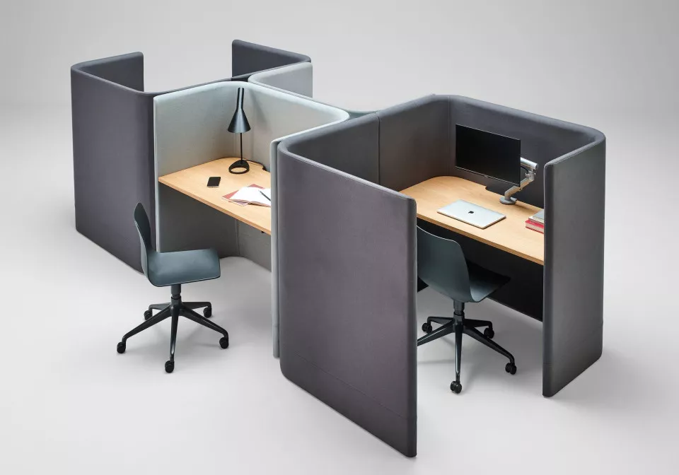 Pullman bureau van Herman Miller
