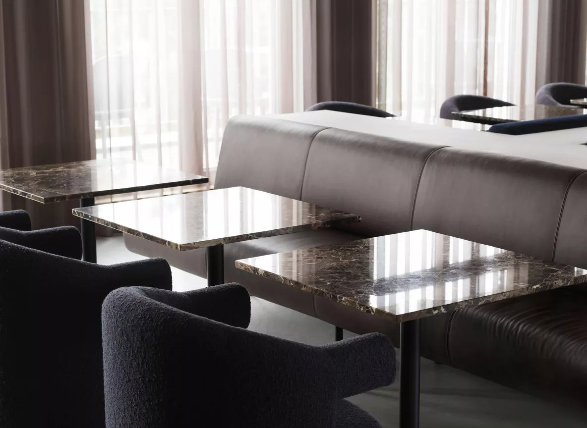 2023 Burra Chair Zero 0010 Frame Sofa Ultra 41589 Form Cafe Table Marble 70x70 Coffee 2