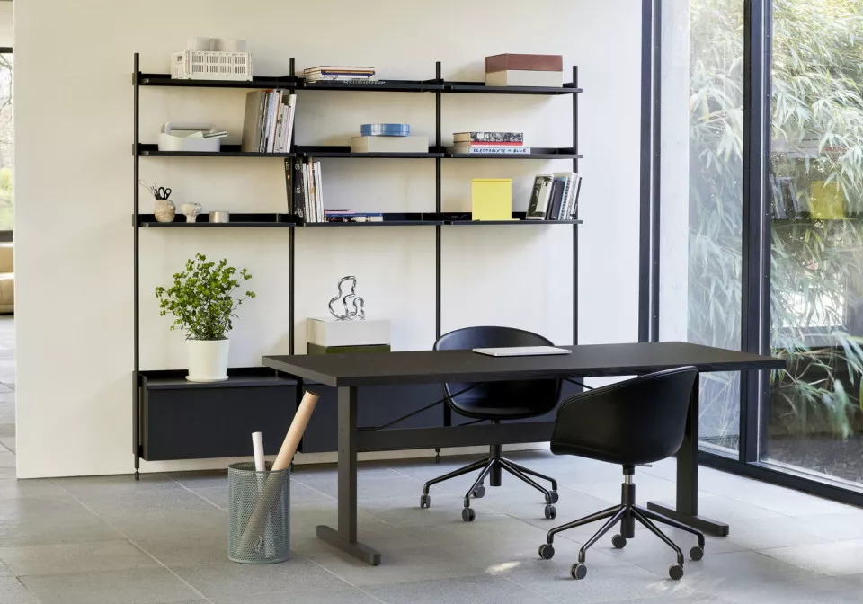 Pier System 133 PS black powder coated steel black anodised profiles Passerelle black linoleum tabletop ink black crossbar black oak legs AAC 52