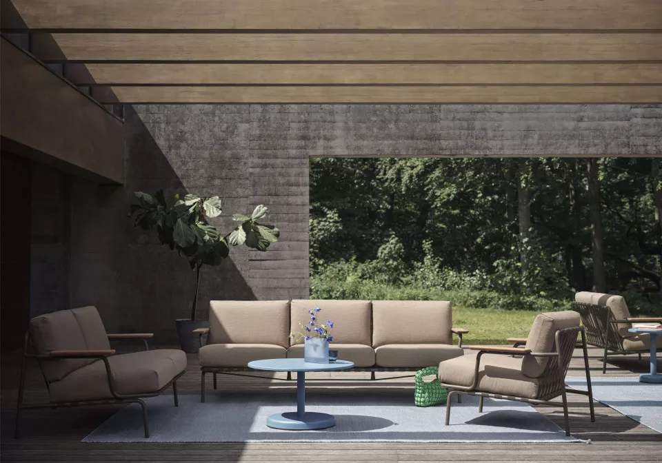 Settle sofa 3 2 lounge chair ribbed weave 5 taupe ply rug recycled poly light blue ridge vase 16 glass linear steel muuto org 150 v2