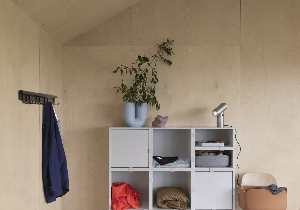 Clean space met de racks van Muuto