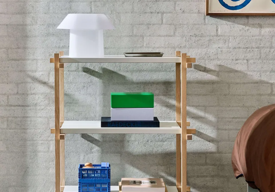 Woody Shelving Coloumn Low 2.0 almon white shelves soaped oak frame Drome Table Lamp white opal acrylic