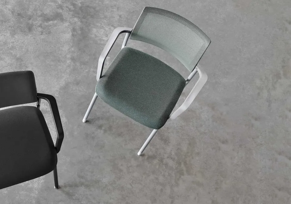 it prd ovw verus side chairs 01 eur.jpg.rendition.1152.1152