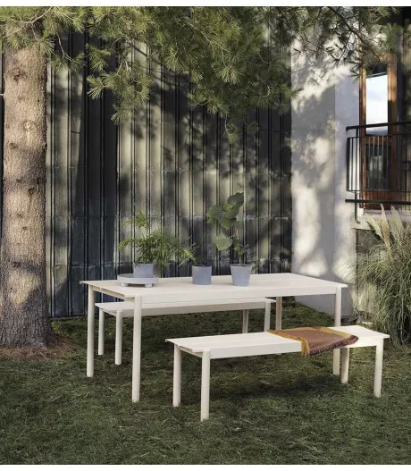 Muuto linear table 