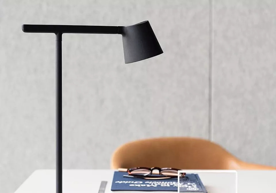 Muuto tip tafellamp