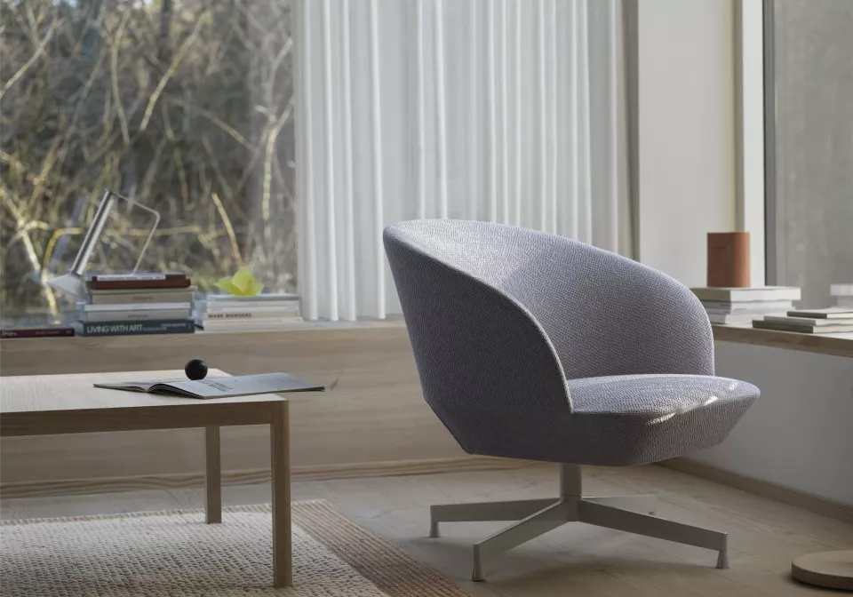 Oslo lounge chair grey Muuto