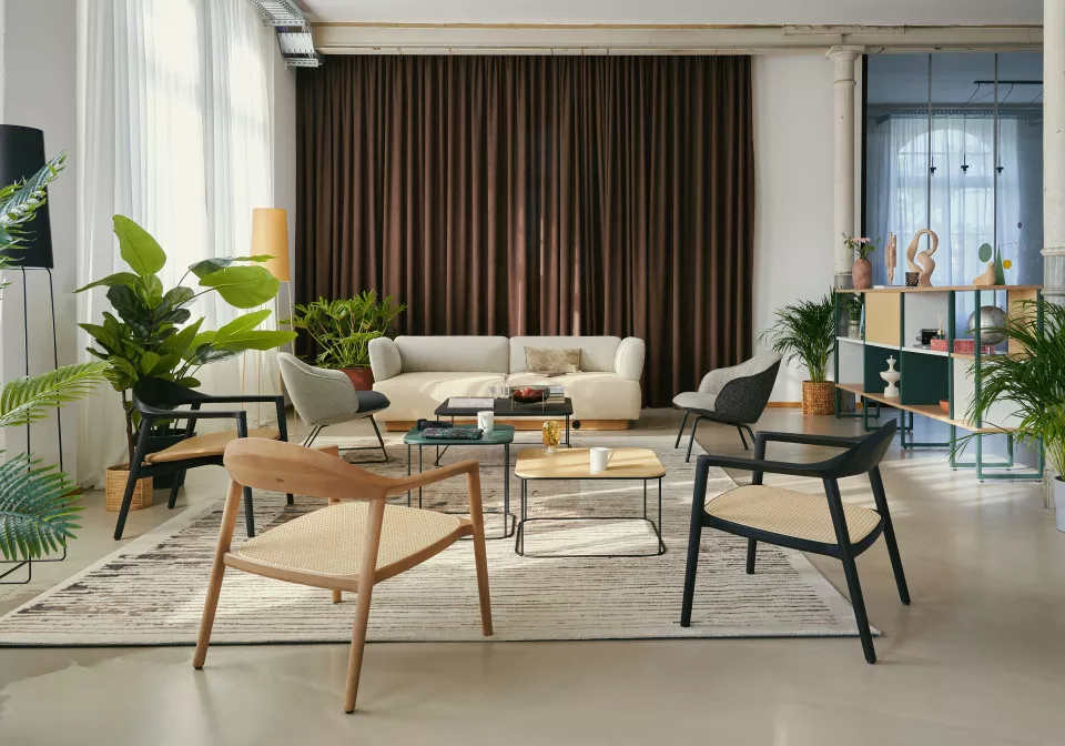 se cafe wooden lounge chair se living se cafe lounge chair 001